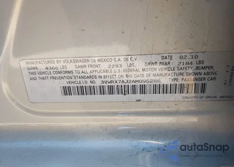 2010 Volkswagen Jetta Limited Edition z USA, uszkodzony, nr VIN 3VWRX7AJ2AM095286